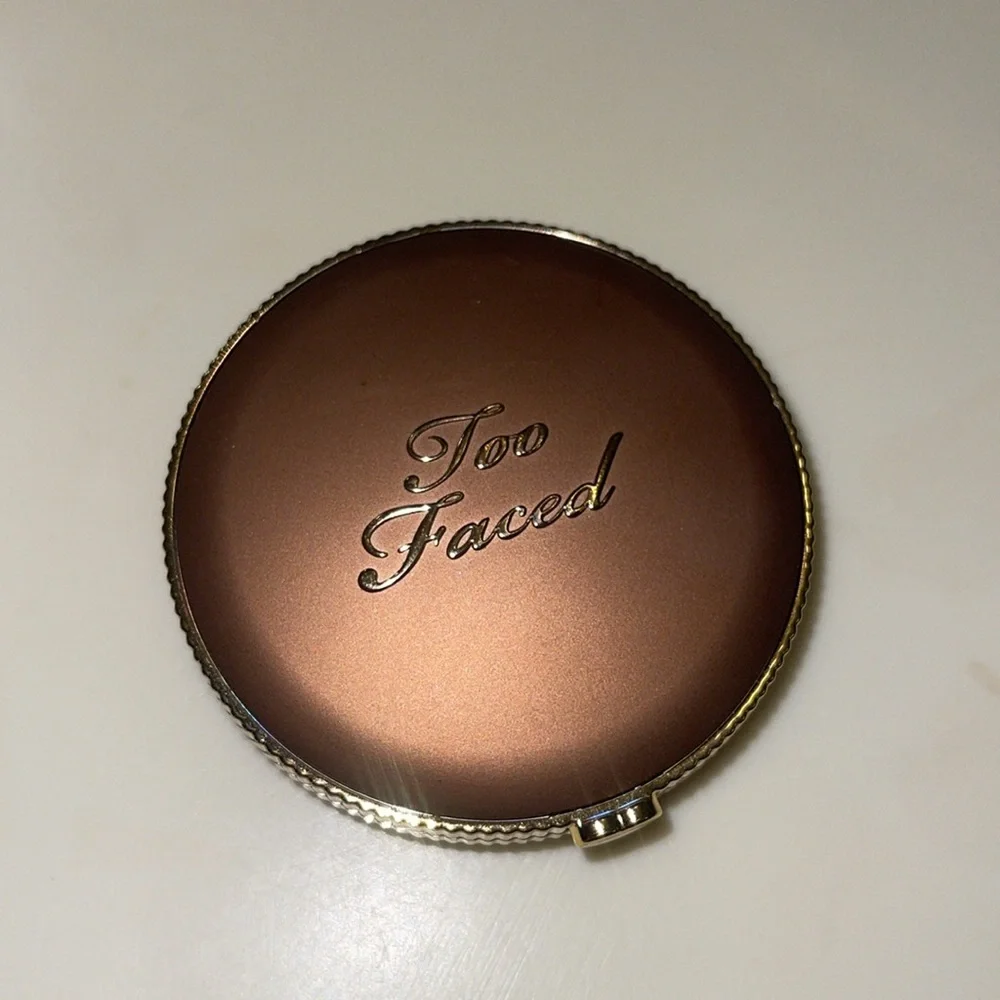 Too Faced 🤎authentic•brand new